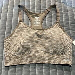 Avia keyhole cami sports bra. New with tags. Size 3XL.
